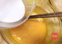 Coconut Chiffon Cake Recipe Illustration 3