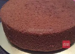 Illustration of how to make 8-inch cocoa chiffon cake 19