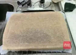 Illustration of how to make coffee wine cake rolls 15