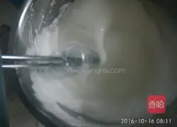 Illustration of how to make eight-inch chiffon heart-shaped cake 6