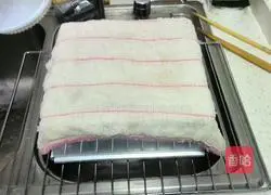 Coffee Sponge Cake 10 Illustration of how to make an inch 13