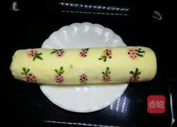 Hand-painted strawberry cake roll recipe 19