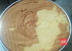 Illustration of how to make chiffon cake 10