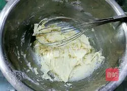 Illustration of how to make raisin cake rolls 6