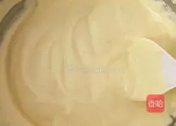 Illustration of how to make six-inch chiffon cake 12