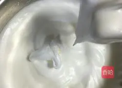 Illustration of how to make orange and tiger skin cake rolls 10