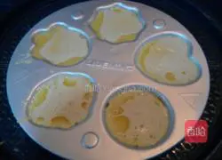 Illustration of how to make egg cakes 12