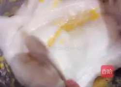 Illustration of how to make chiffon cake 7