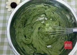 Cranberry Matcha Cake Roll Recipe Illustration 6