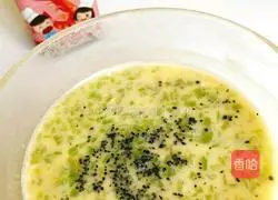 Illustration of how to make loofah egg cake 7