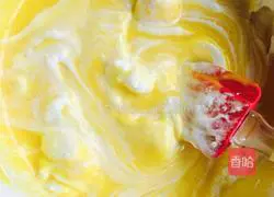 Illustration of how to make chiffon cake 6