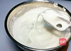 Cream Strawberry Cake Roll Recipe Illustration 8