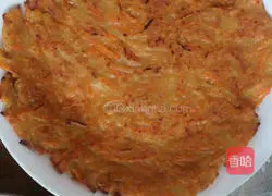 Illustration of how to make carrot and potato pancakes 4