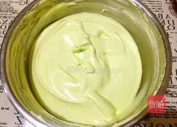 Spinach juice chiffon cake-eight-inch recipe illustration 11