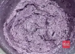 Double-layer blueberry honey bean cake roll recipe 17