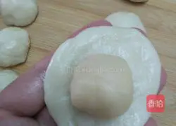 Illustration of how to make egg yolk cake 6