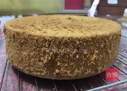 Illustration of how to make chiffon cake 14