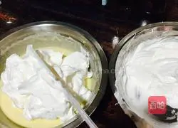 Illustration of how to make chiffon cake 6 