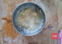 Illustration of how to make banana waffles 2