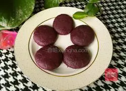 Illustration of how to make steamed purple sweet potato cake 9