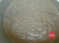 Illustration of how to make two-color chiffon honey bean cake 13