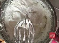 Chiffon cake--Illustration of eight-inch recipe 5