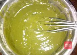 Illustration of making matcha cake roll 5