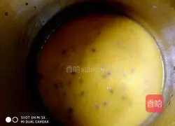 Passion fruit chiffon cake Practice illustration 4