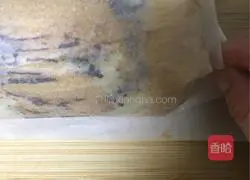 Illustration of how to make fancy cake rolls 20