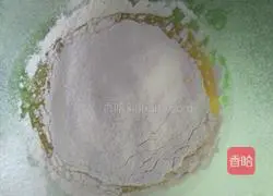 Strawberry Jam Cake Roll Recipe Illustration 6