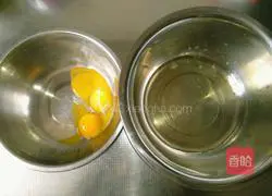 Cocoa Chiffon Cake Recipe Illustration 2