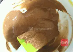 Illustration of how to make cute claw cake rolls 10