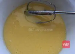 Illustration of how to make chiffon cake 4