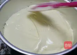 Illustration of how to make chiffon cake 11