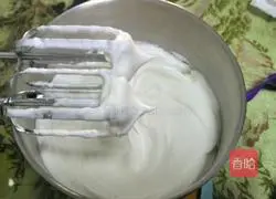 Cocoa Chiffon Cake 8-Inch Recipe Illustration 5