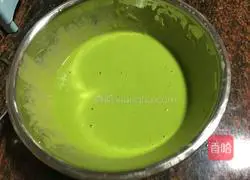 Spinach juice chiffon cake recipe 6