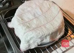 Illustration of how to make 8-inch cocoa chiffon cake 16