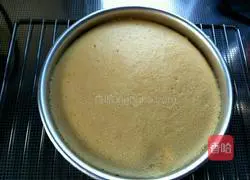 Illustration of how to make eight-inch chiffon cake 20