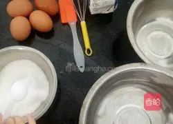 Illustration of how to make chiffon cake 1 