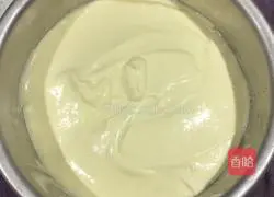 Illustration of how to make a 6-inch chiffon cake without failure 7