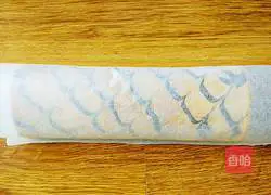 Illustration of how to make sweet cake rolls 24