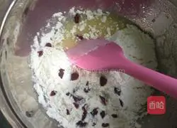 Cranberry Muffin Recipe Illustration 4