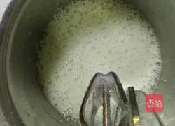 Illustration of how to make raisin cake rolls 10