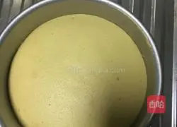 Six inches Illustration of how to make chiffon cake 9