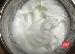 Chiffon Cake (6-inch) Recipe Illustration 9