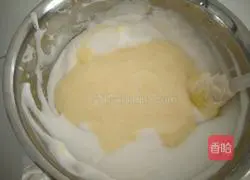 Lemon Chocolate Sauce Cake Roll Recipe Illustration 13