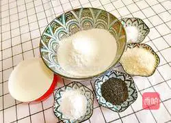 Illustration of how to make black sesame heart-shaped pancakes 2