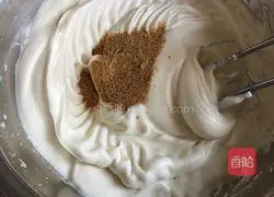 Brown sugar longan chiffon cake recipe 11