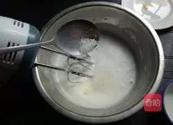 Illustration of how to make chiffon cake (eight inches) 12