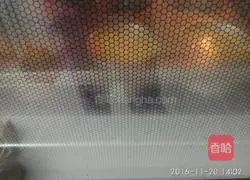 Illustration of how to make orange cream fruit cup cake 14